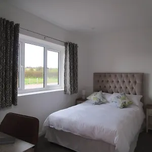Oak End Apartment